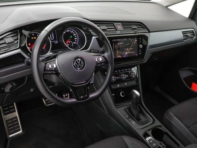 Volkswagen Touran 1.5 TSI DSG