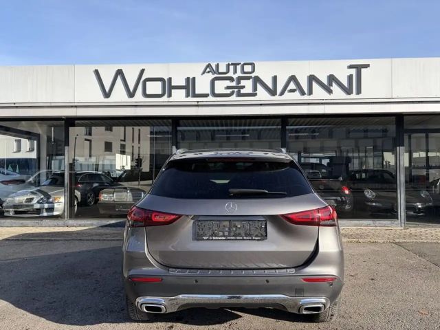 Mercedes-Benz GLA 200 GLA 200 d