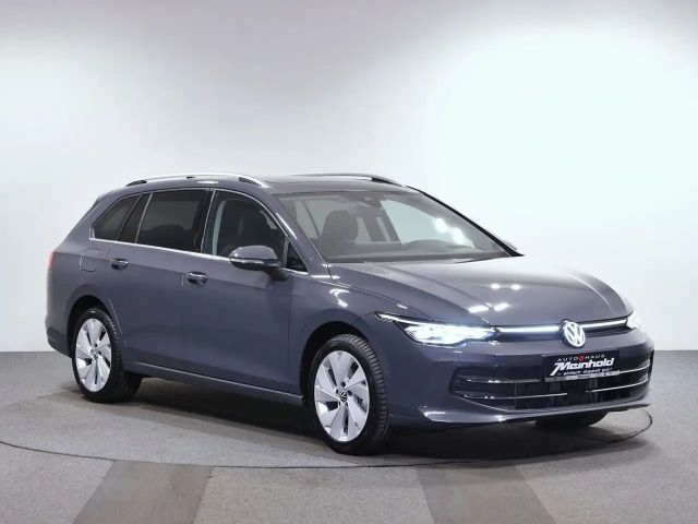 Volkswagen Golf 1.5 eTSI DSG Style Variant