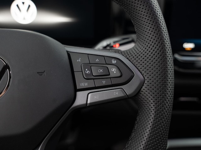 Volkswagen T-Roc 1.5 eTSI DSG R-Line