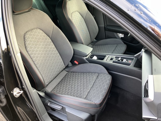 Seat Leon 2.0 TDI DSG FR-lijn Sportstourer