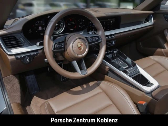 Porsche 992 4 Coupé Targa