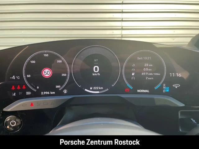 Porsche Taycan Black Edition Sport Turismo