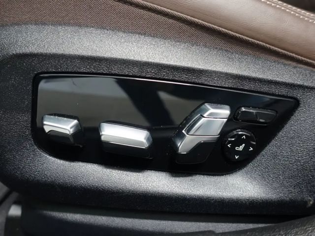 BMW 520 520d Luxury Line Sedan xDrive