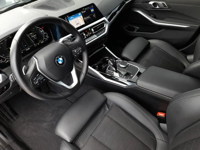 BMW 330 330e Sport Line Touring