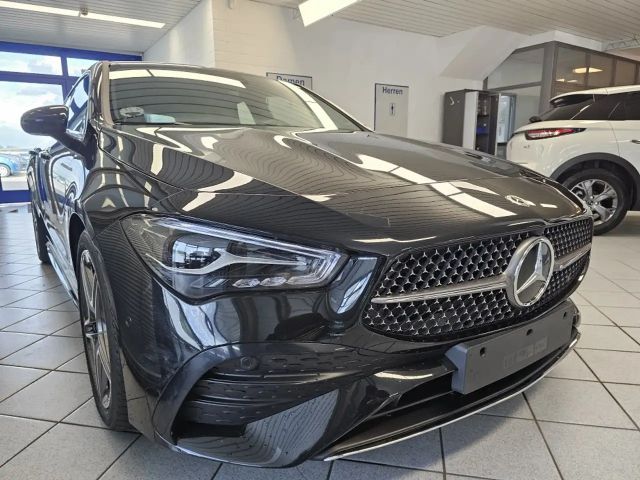 Mercedes-Benz CLA 200 AMG Line