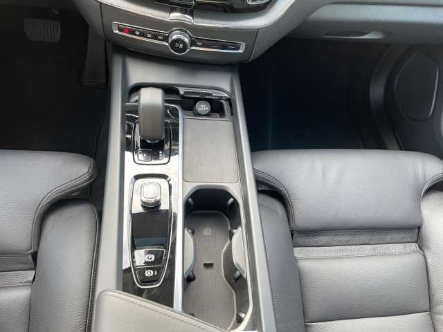 Volvo XC60 Business Dark Plus