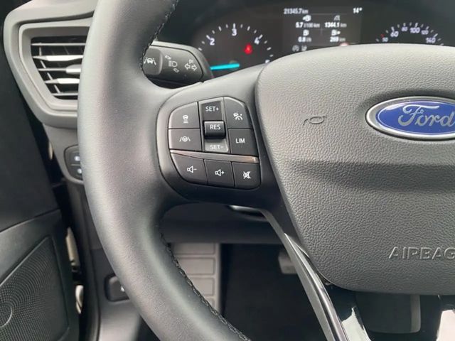 Ford Focus EcoBoost Titanium Wagon