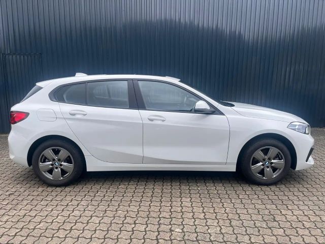 BMW 116 116i 5-deurs Sedan