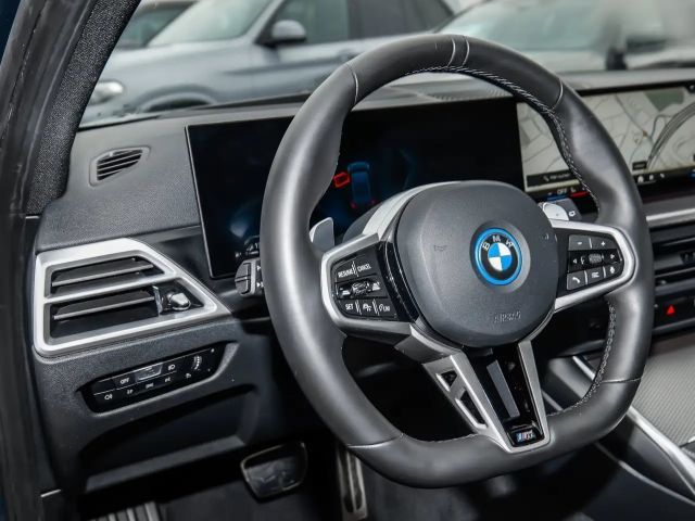 BMW 330 330e M-Sport Touring