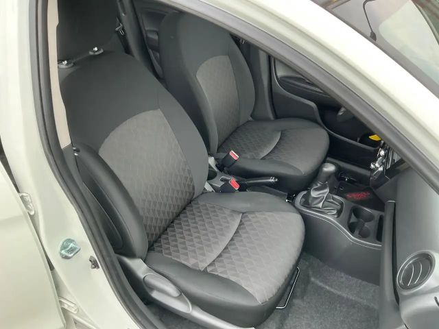 Mitsubishi Space Star Star