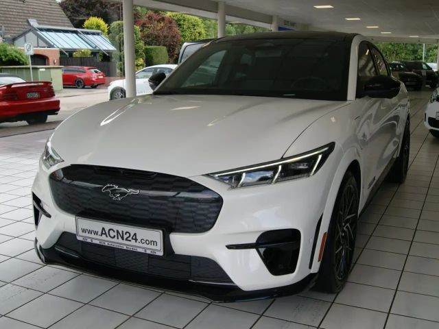 Ford Mustang Mach-E AWD GT