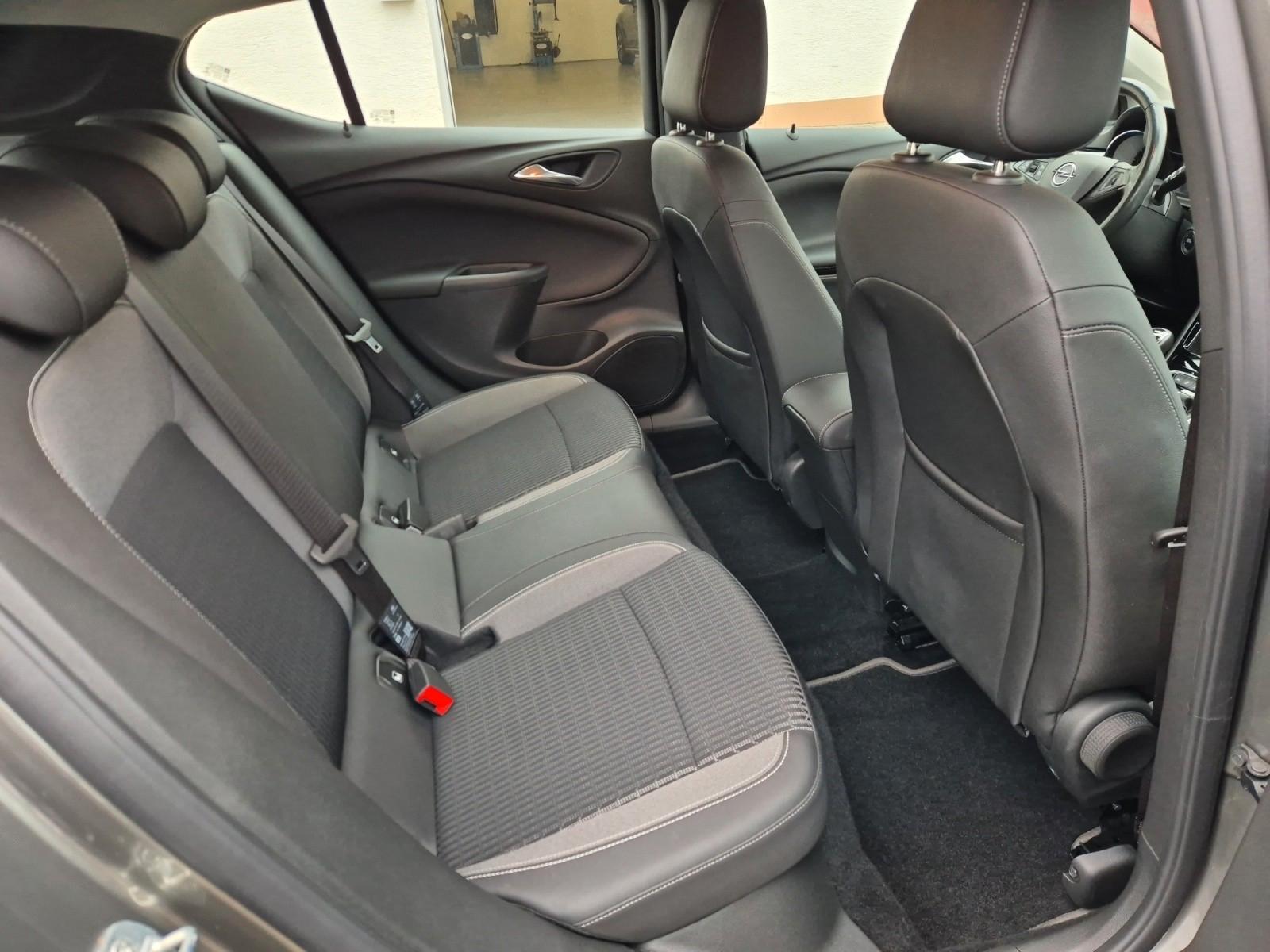 Opel Astra Business Elegance