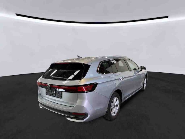 Volkswagen Passat 1.5 eTSI Business