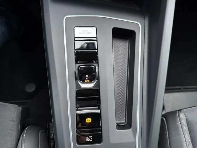 Volkswagen Golf DSG Life Variant