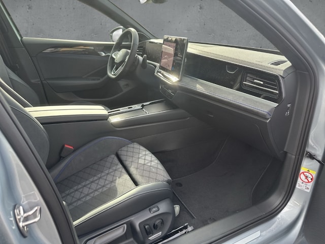 Volkswagen Passat 2.0 TDI DSG IQ.Drive R-Line