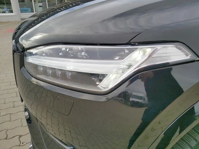 Volvo XC90 AWD Dark Plus