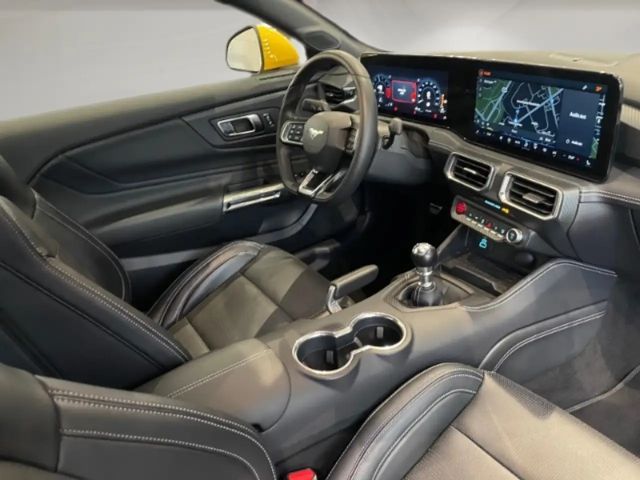 Ford Mustang Fastback GT 5.0 V8