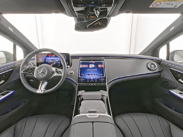 Mercedes-Benz EQE 300 Sedan