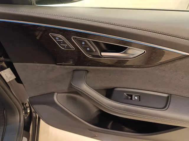 Audi Q8 55 TFSI Hybride Quattro