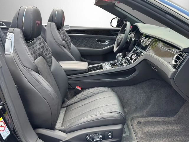 Bentley Continental GTC V8