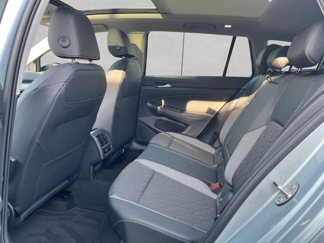 Volkswagen Golf DSG Golf VIII IQ.Drive Variant