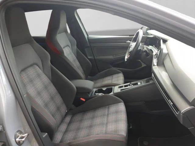 Volkswagen Golf DSG GTI Style