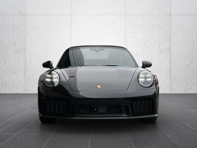 Porsche 992 4 Cabrio GTS Targa