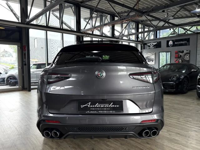 Alfa Romeo Stelvio Q4 Quadrifoglio
