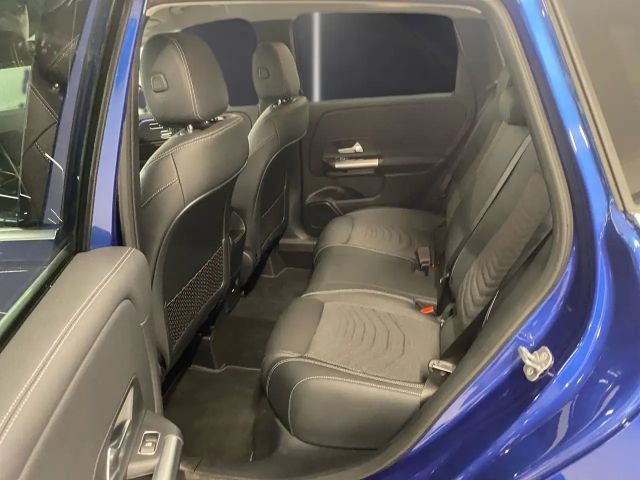 Mercedes-Benz B 200 Progressive Sedan