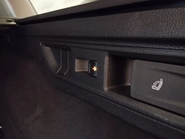 Volkswagen Passat 2.0 TDI Business DSG Variant