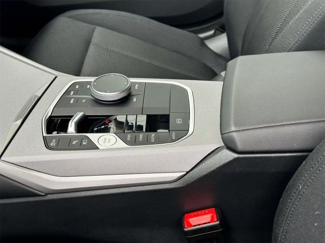 BMW 330 330e xDrive