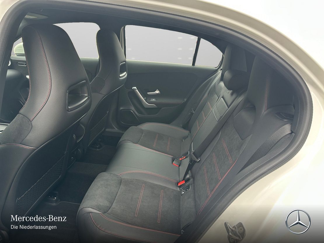 Mercedes-Benz A 250 4MATIC