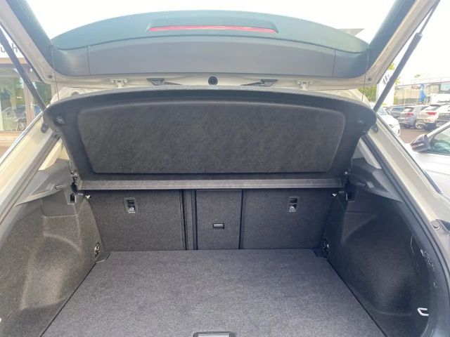 Volkswagen T-Roc 1.5 TSI DSG Life