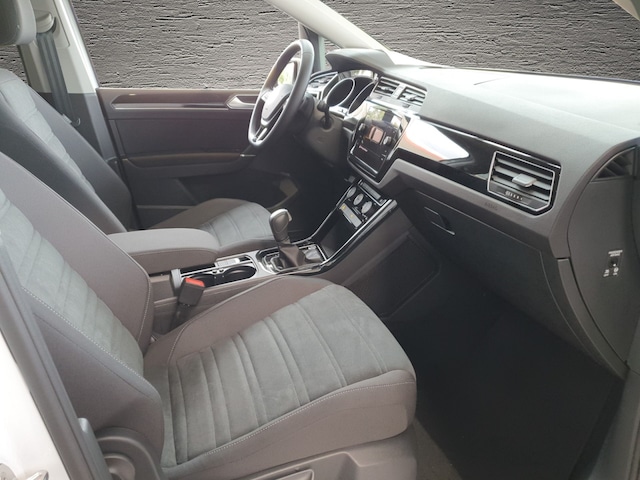 Volkswagen Touran 1.5 TSI BMT DSG Highline