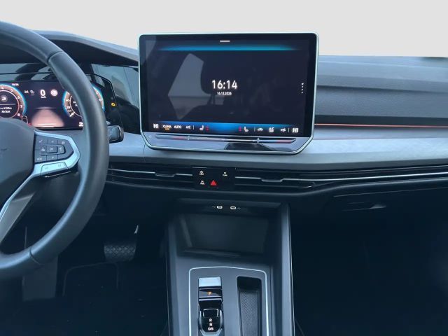 Volkswagen Golf 1.5 eTSI DSG Life