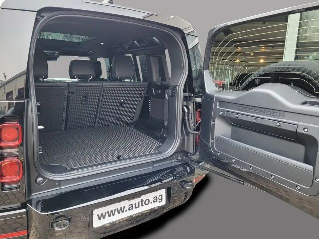 Land Rover Defender 110 D300 Dynamic HSE