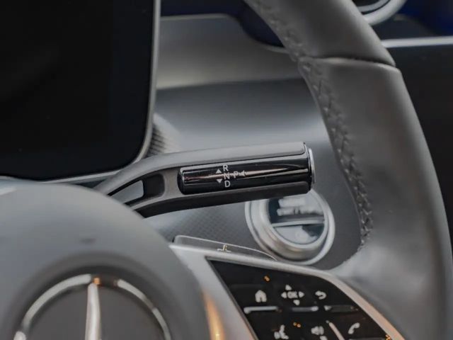 Mercedes-Benz C 180 AVANTGARDE Sedan