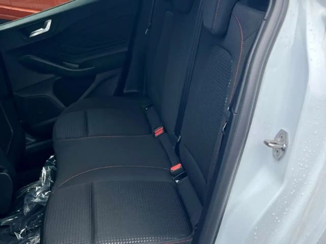 Ford Focus ST Line Wagon