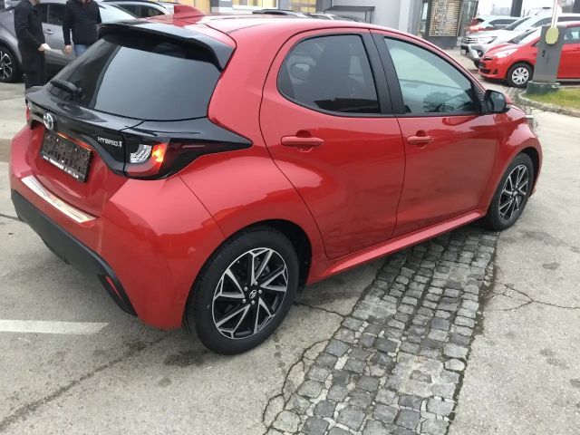 Toyota Yaris Active Hybride VVT-i