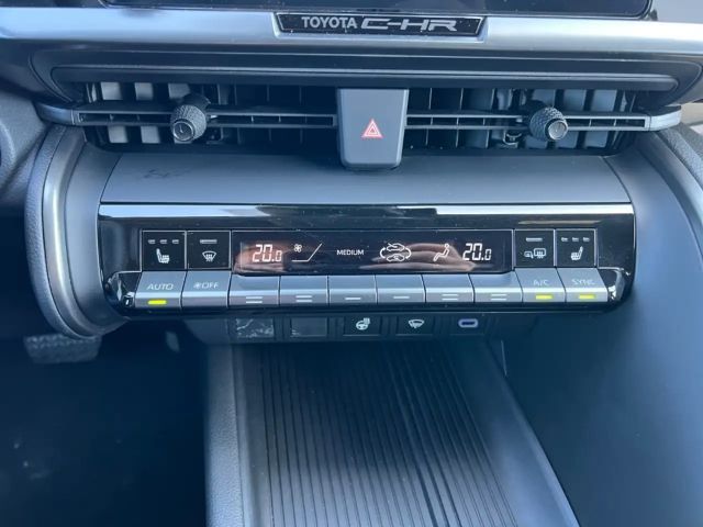 Toyota C-HR Hybride Team D