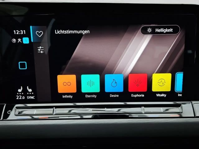 Volkswagen Golf 2.0 TDI DSG Style Variant