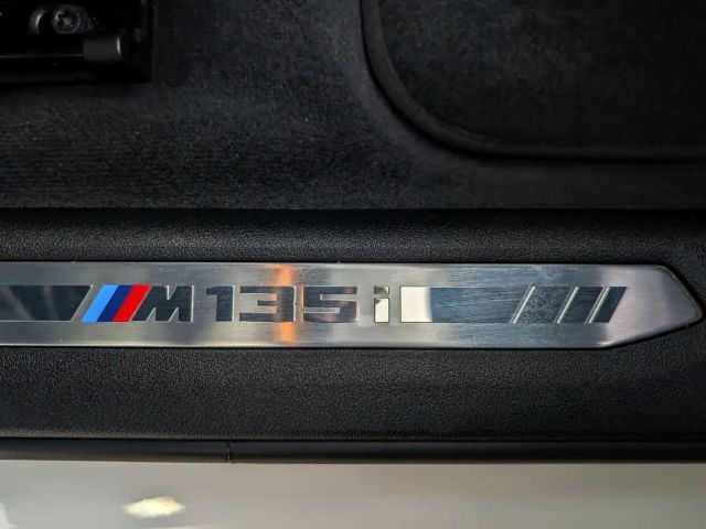 BMW 135 135i Sedan xDrive