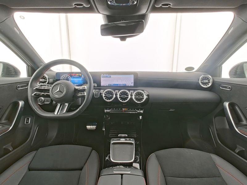 Mercedes-Benz A 250 A 250 e AMG Line