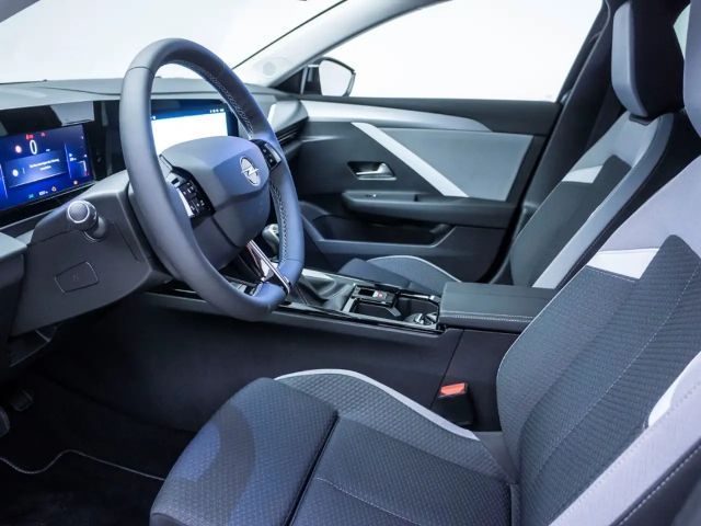 Opel Astra 1.2 Turbo Enjoy Turbo