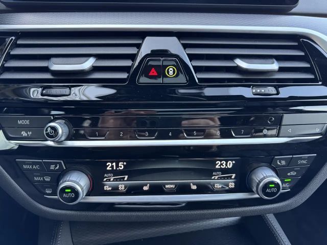 BMW 520 520d M-Sport Touring