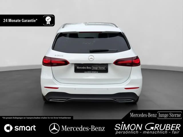 Mercedes-Benz B 200 Progressive Sedan