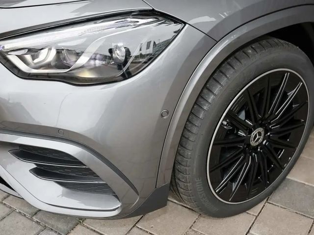 Mercedes-Benz GLA 220 4MATIC AMG Line