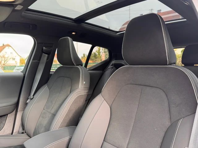 Volvo XC40 B4*Black Edition*NP&#128;57590*Pano*ACC*BLIS