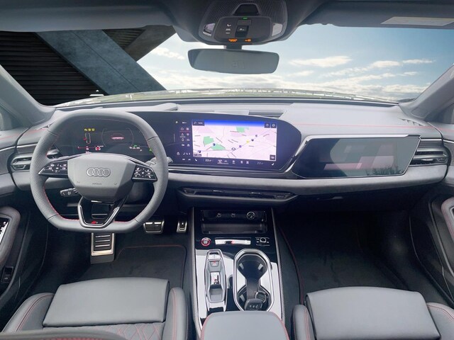 Audi A6 Avant Quattro S-Tronic